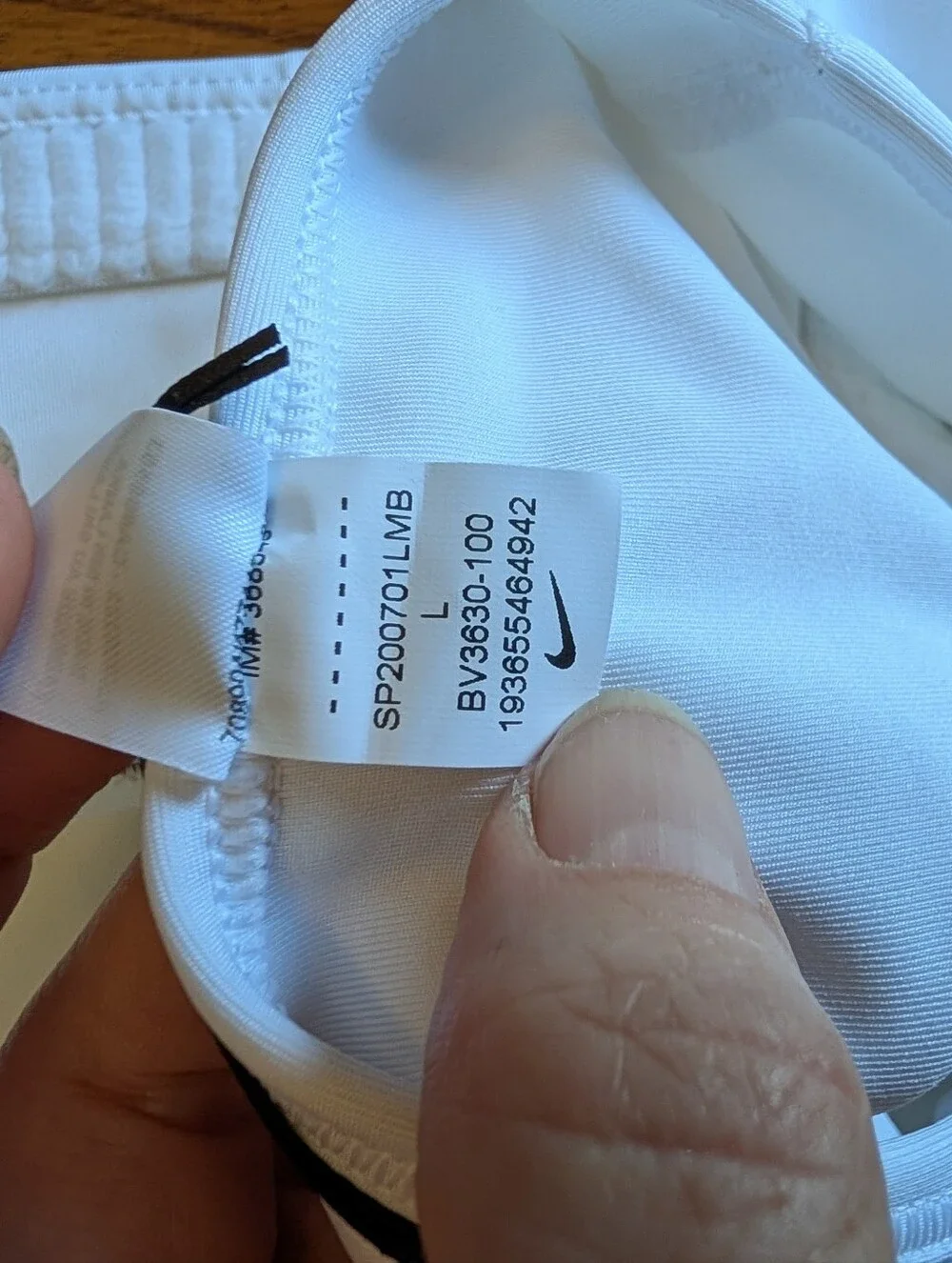 Nike Dri-FIT Swoosh Medium Support Sports Bra NWT White Women's Large